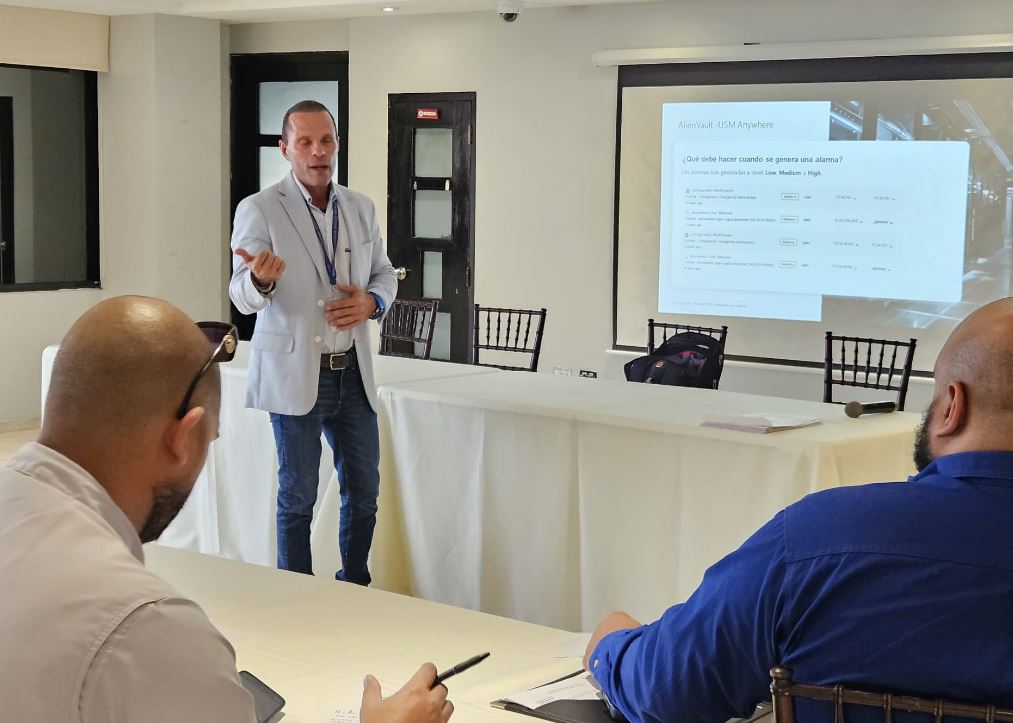 AlienVault SIEM Monitoring